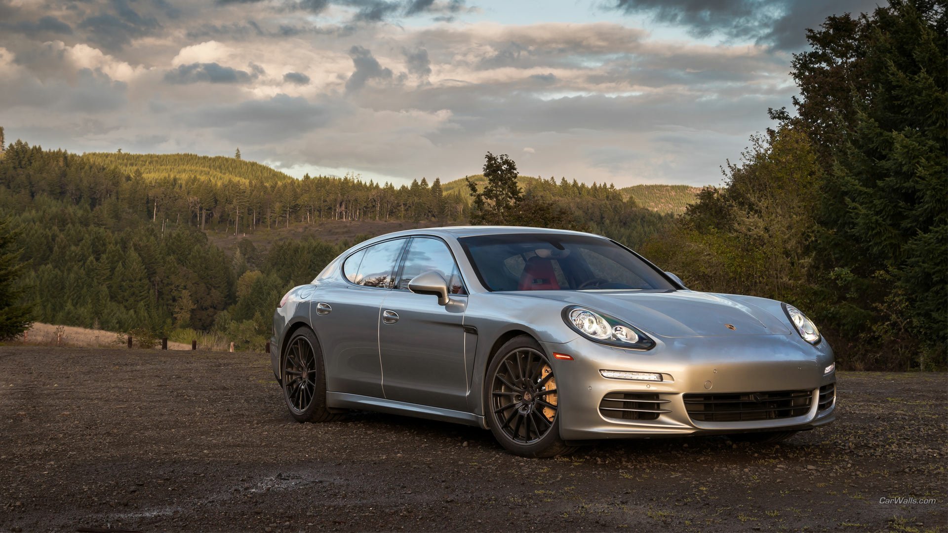 Download Vehicle Porsche Panamera 4S HD Wallpaper
