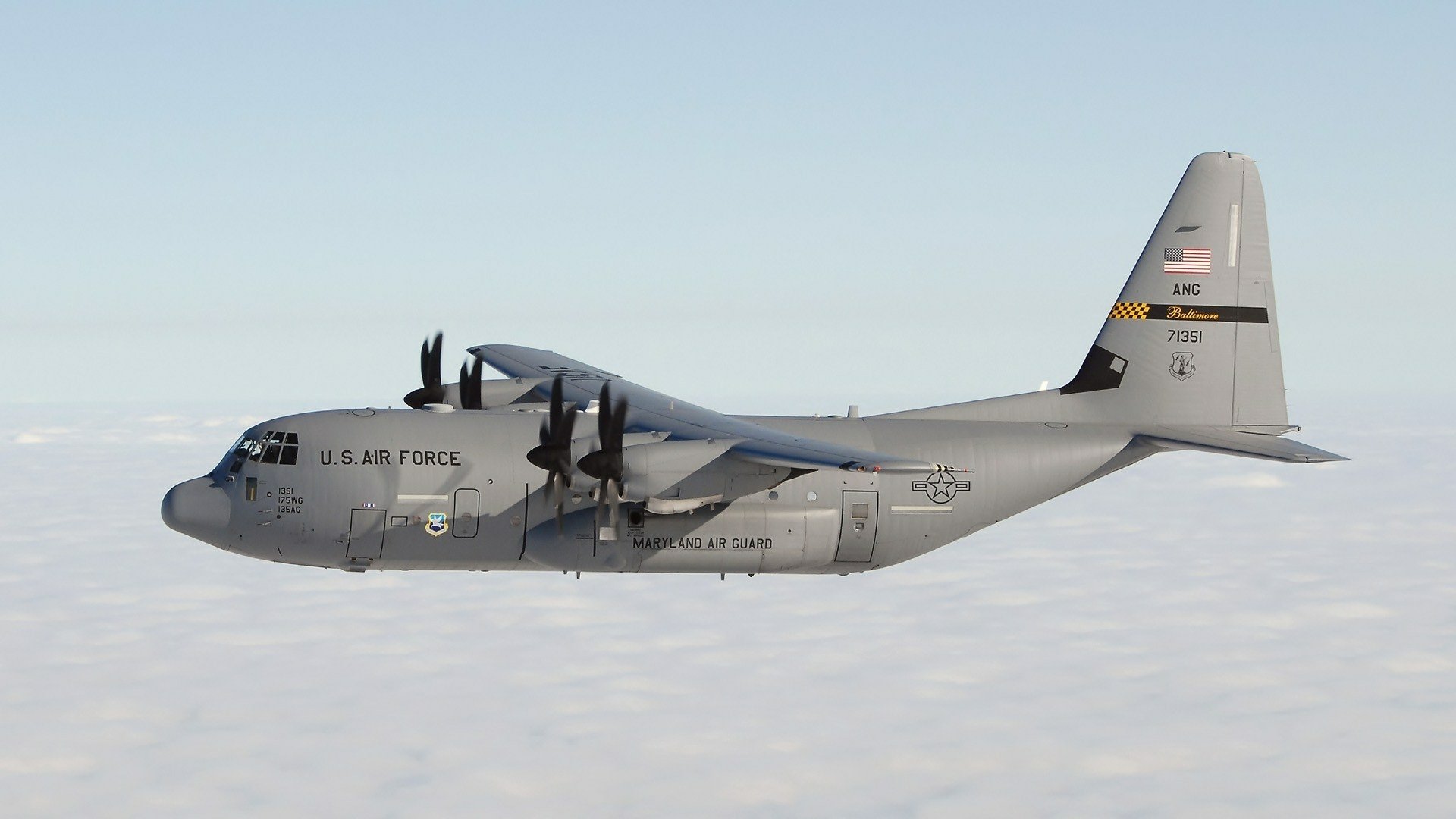 Download Military Lockheed C-130 Hercules HD Wallpaper