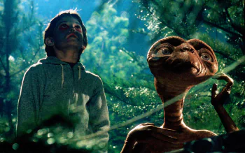 E.T. The Extra-Terrestrial - Desktop Wallpapers, Phone Wallpaper, PFP,  Gifs, and More!