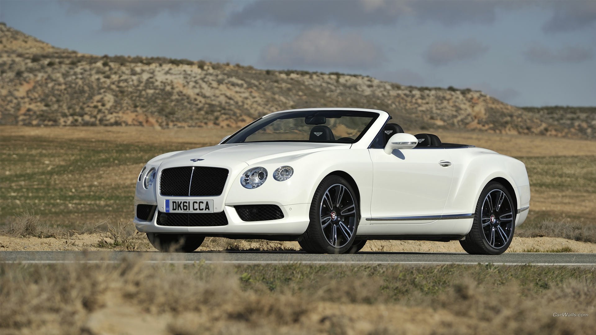 Download Vehicle Bentley Continental GT HD Wallpaper
