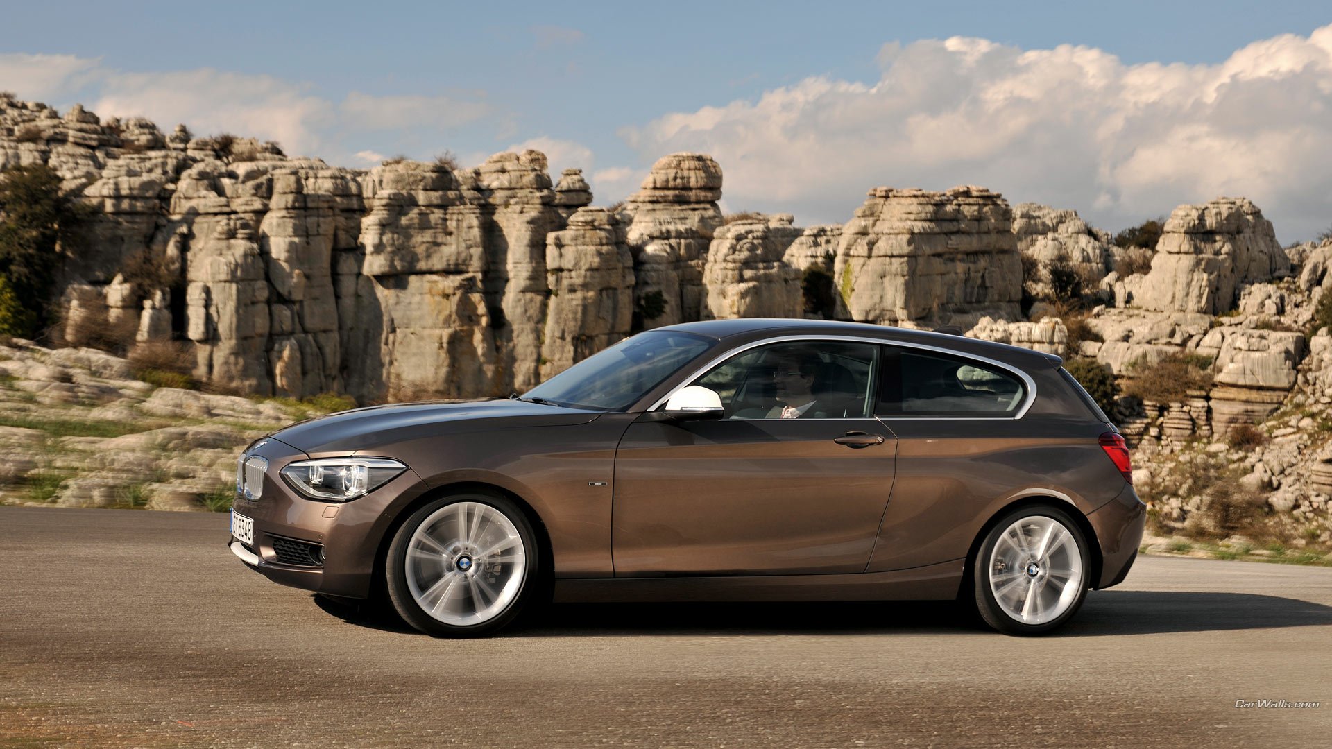 Download Vehicle BMW 1 Series HD Wallpaper