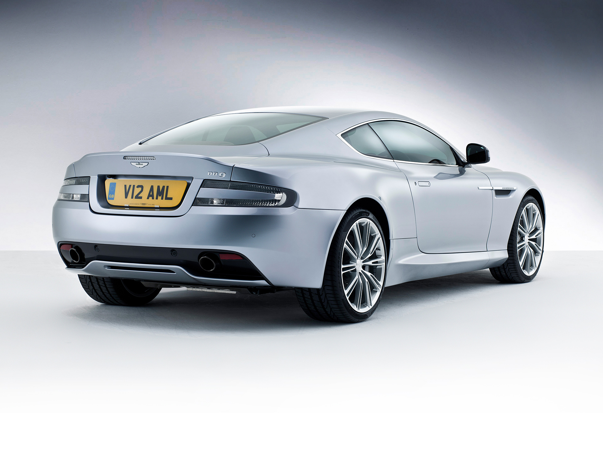 Vehicles Aston Martin DB9 HD Wallpaper | Background Image