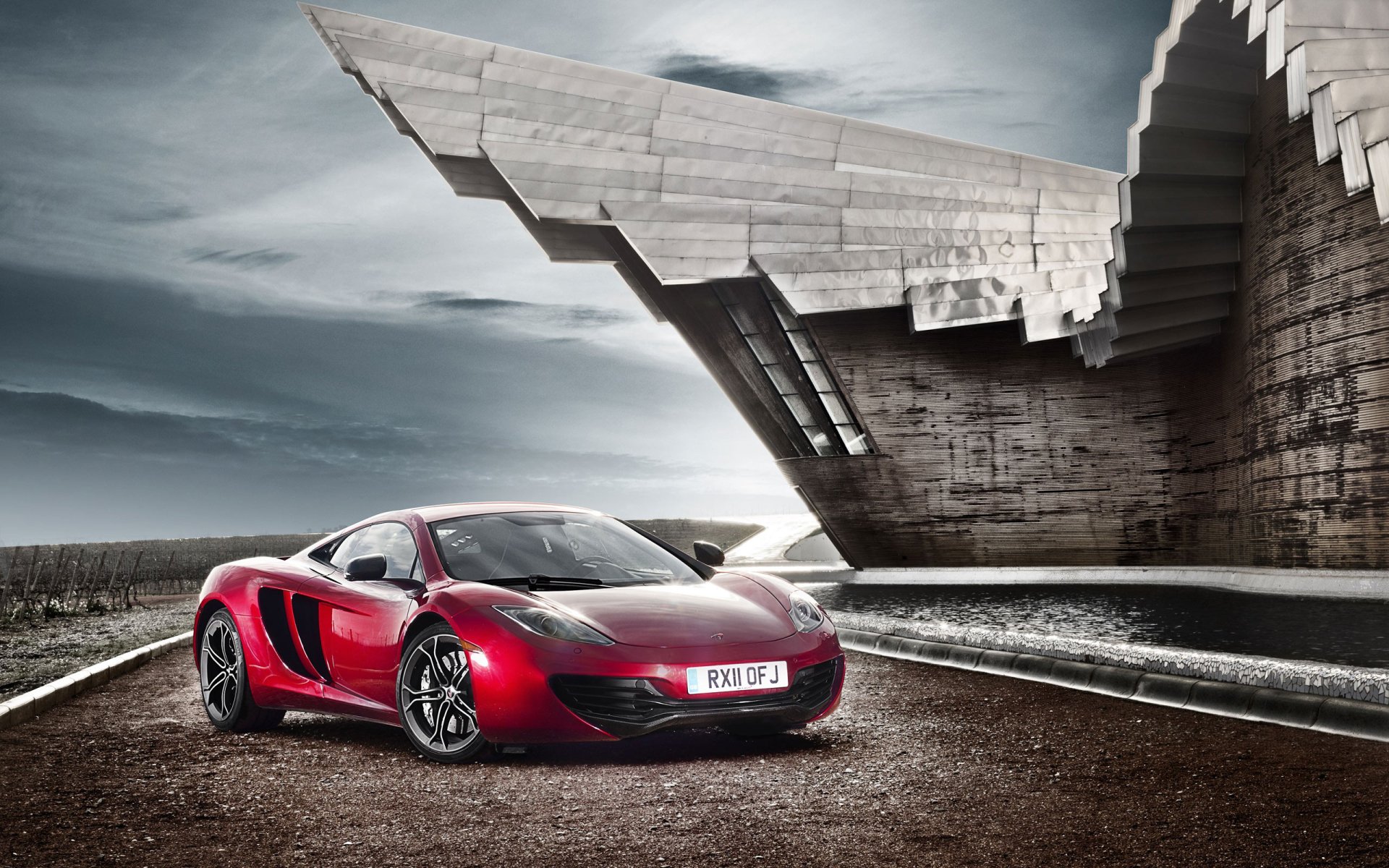 Download McLaren Vehicle McLaren MP4-12C HD Wallpaper