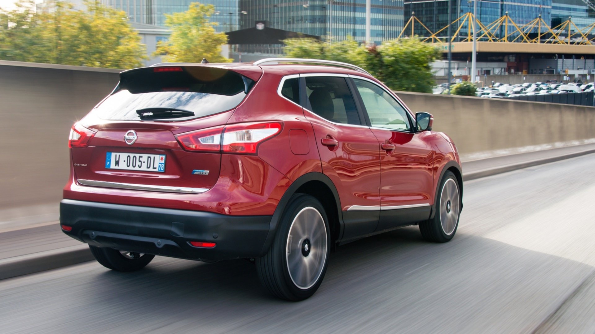Download Vehicle Nissan Qashqai HD Wallpaper