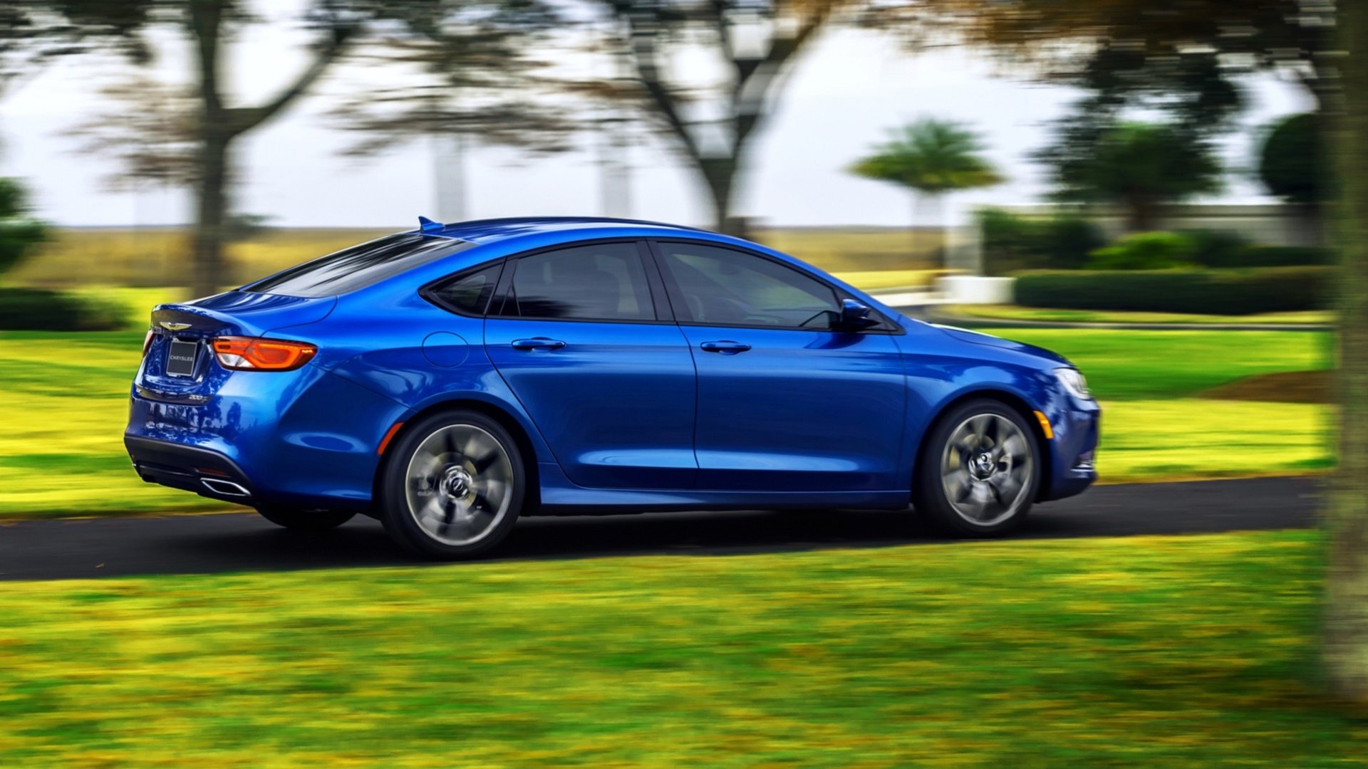 Download Vehicle Chrysler 200 Hd Wallpaper