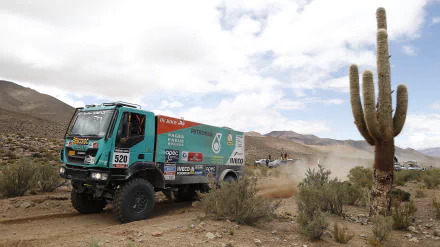 vehicle Iveco HD Desktop Wallpaper | Background Image