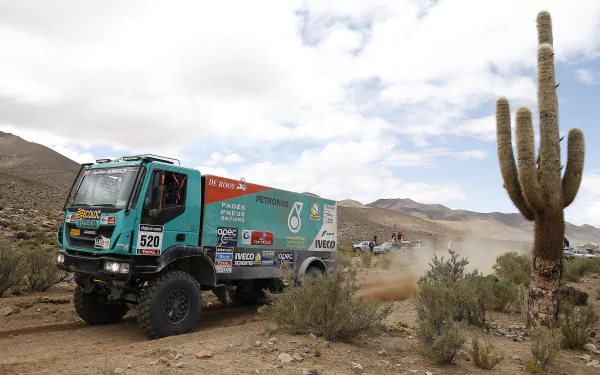 vehicle Iveco HD Desktop Wallpaper | Background Image