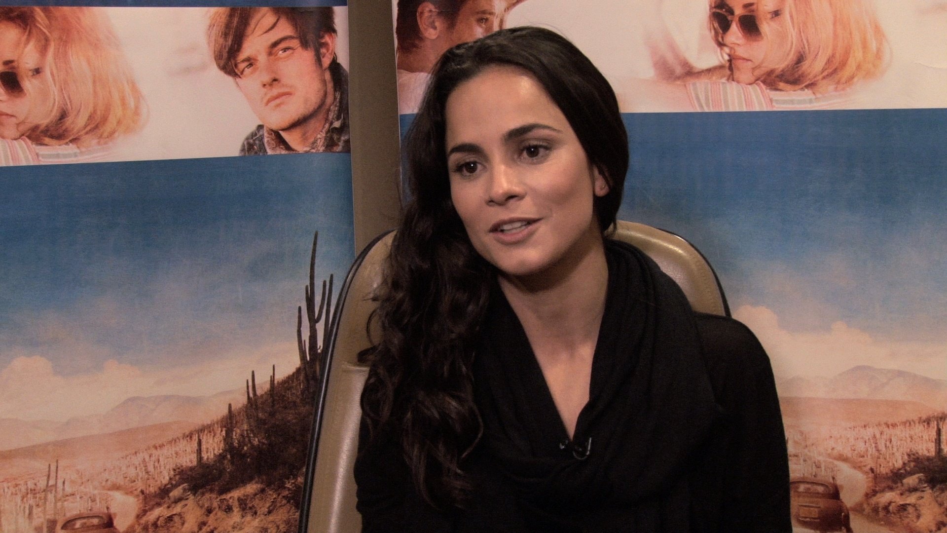 Download Actress Brazilian Celebrity Alice Braga HD Wallpaper