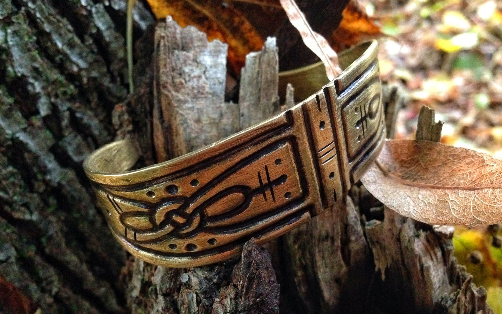 Man Made Bracelet HD Wallpaper