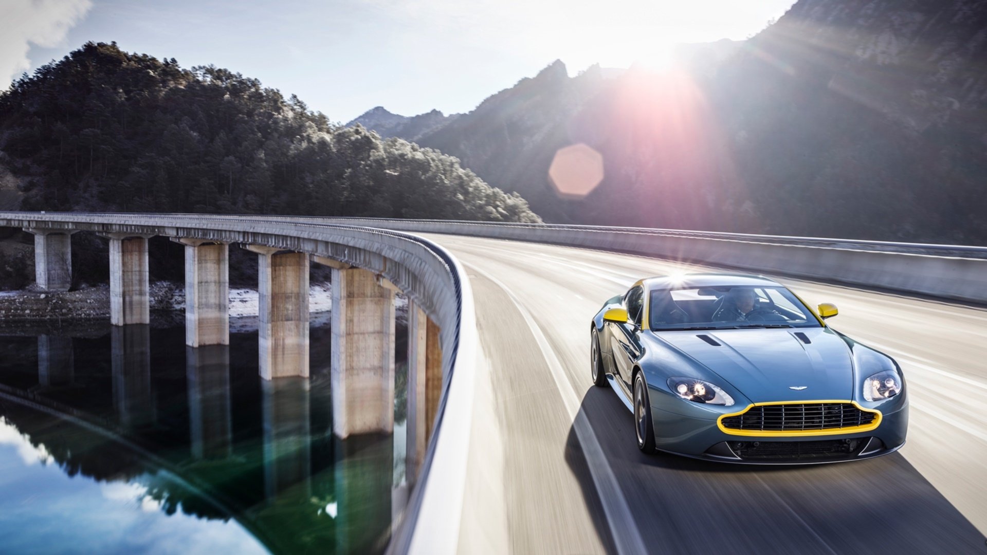Download Vehicle 2015 Aston Martin V8 Vantage N430 HD Wallpaper