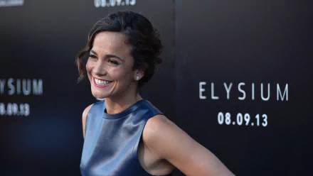 actress Brazilian Celebrity Alice Braga HD Desktop Wallpaper | Background Image