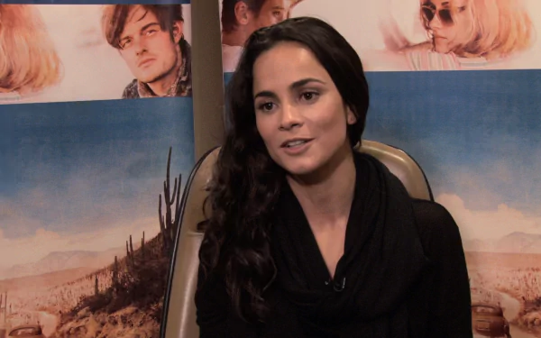 actress Brazilian Celebrity Alice Braga HD Desktop Wallpaper | Background Image