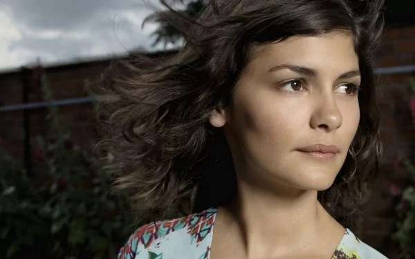 French actress Celebrity Audrey Tautou HD Desktop Wallpaper | Background Image