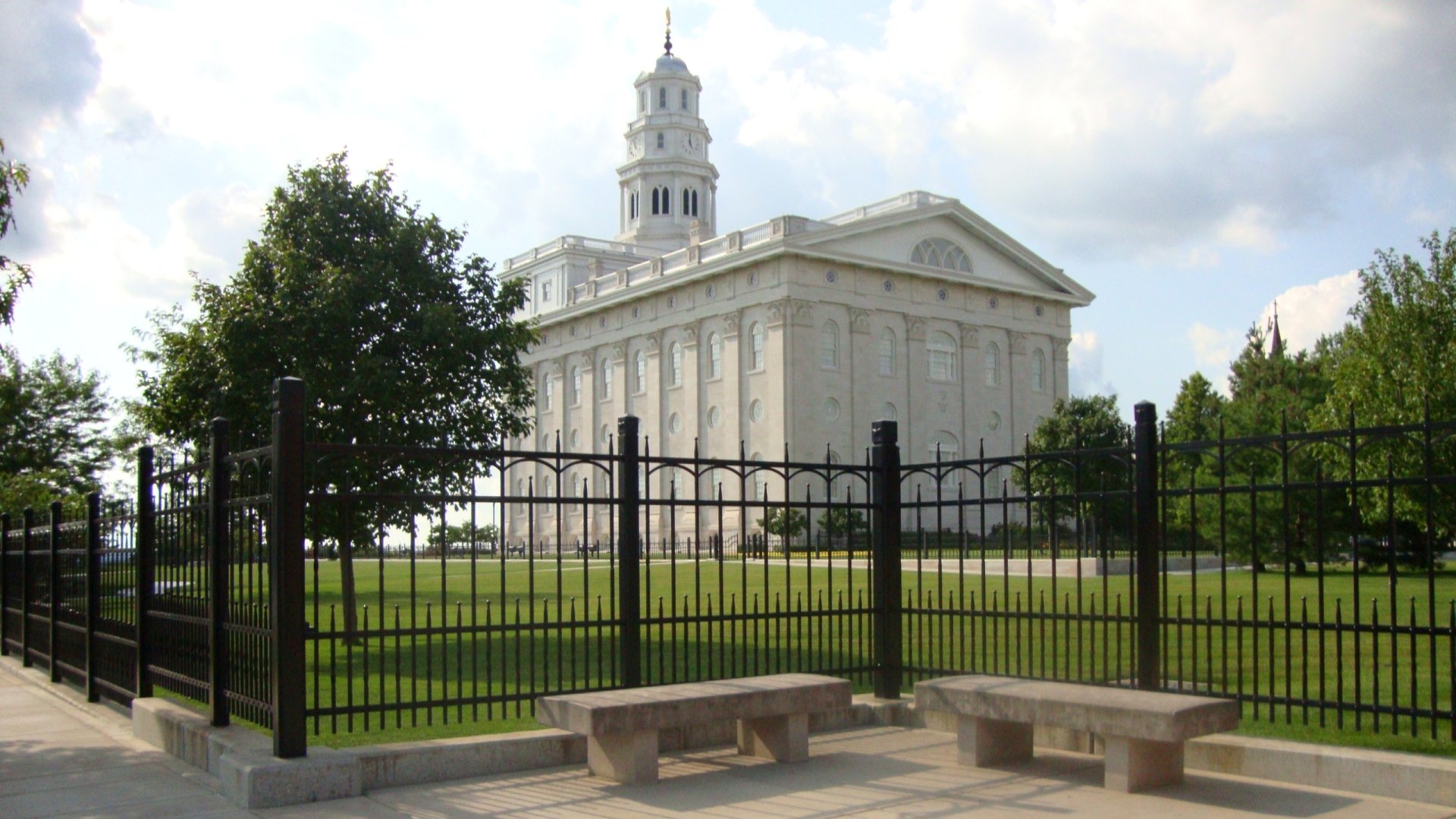 Download Religious Nauvoo Temple HD Wallpaper