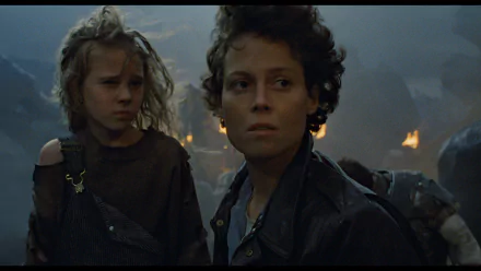 Carrie Henn Sigourney Weaver movie alien HD Desktop Wallpaper | Background Image