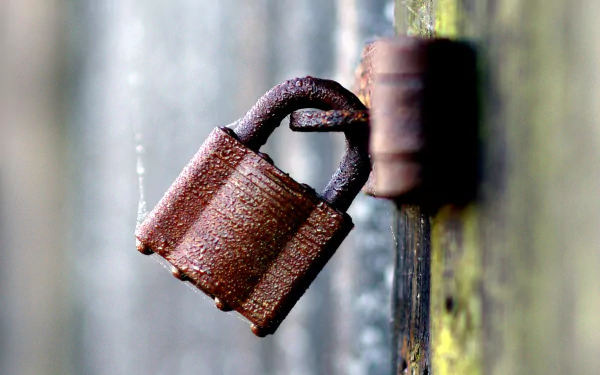 man made Padlock HD Desktop Wallpaper | Background Image