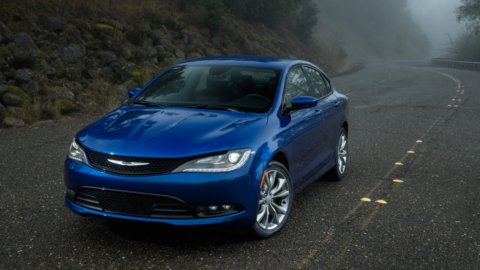 Обзор chrysler 200