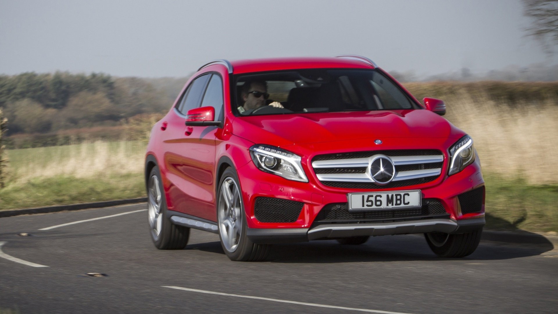 Download Vehicle Mercedes-Benz GLA-Class HD Wallpaper