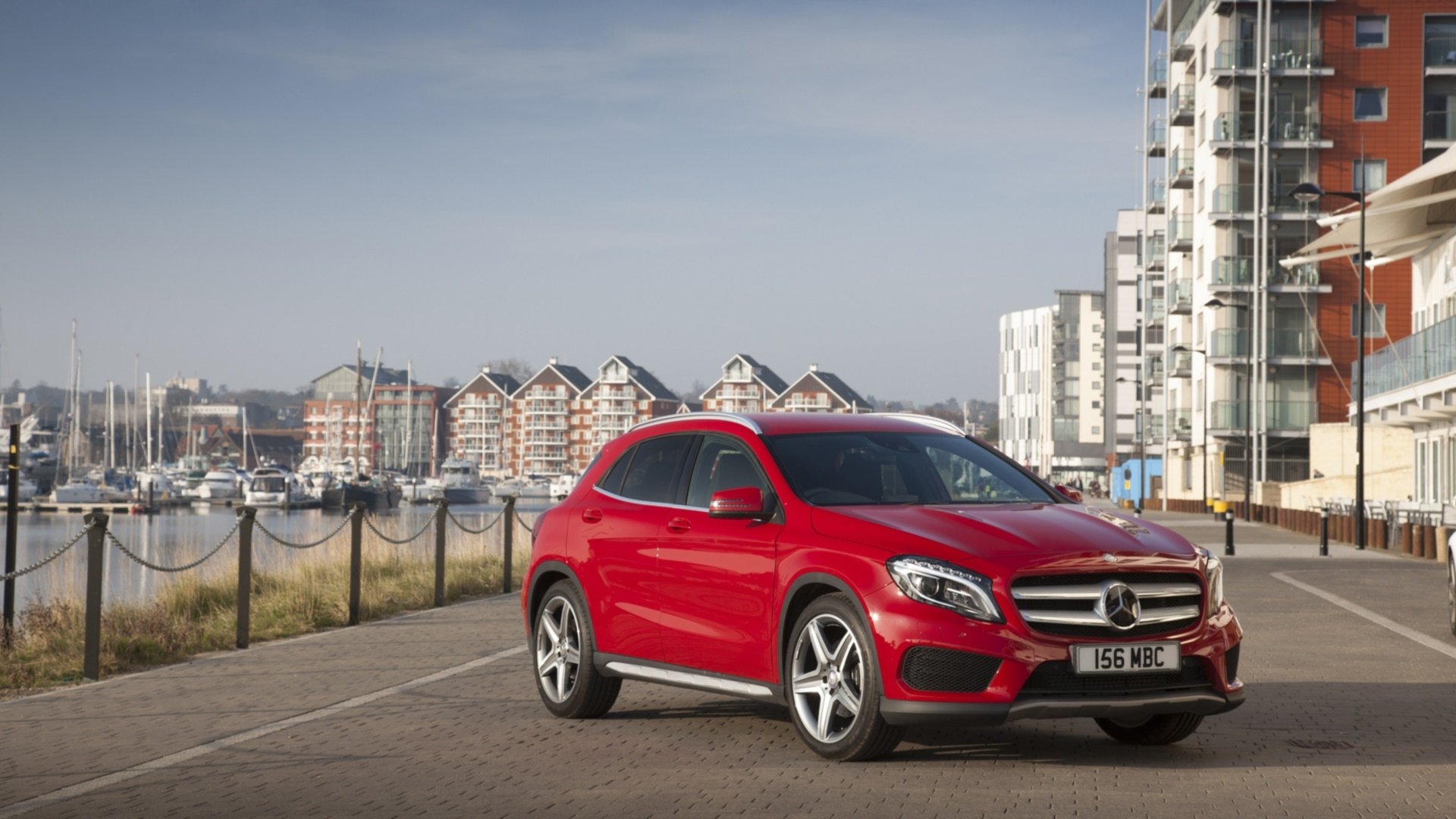 Download Vehicle Mercedes-Benz GLA-Class HD Wallpaper