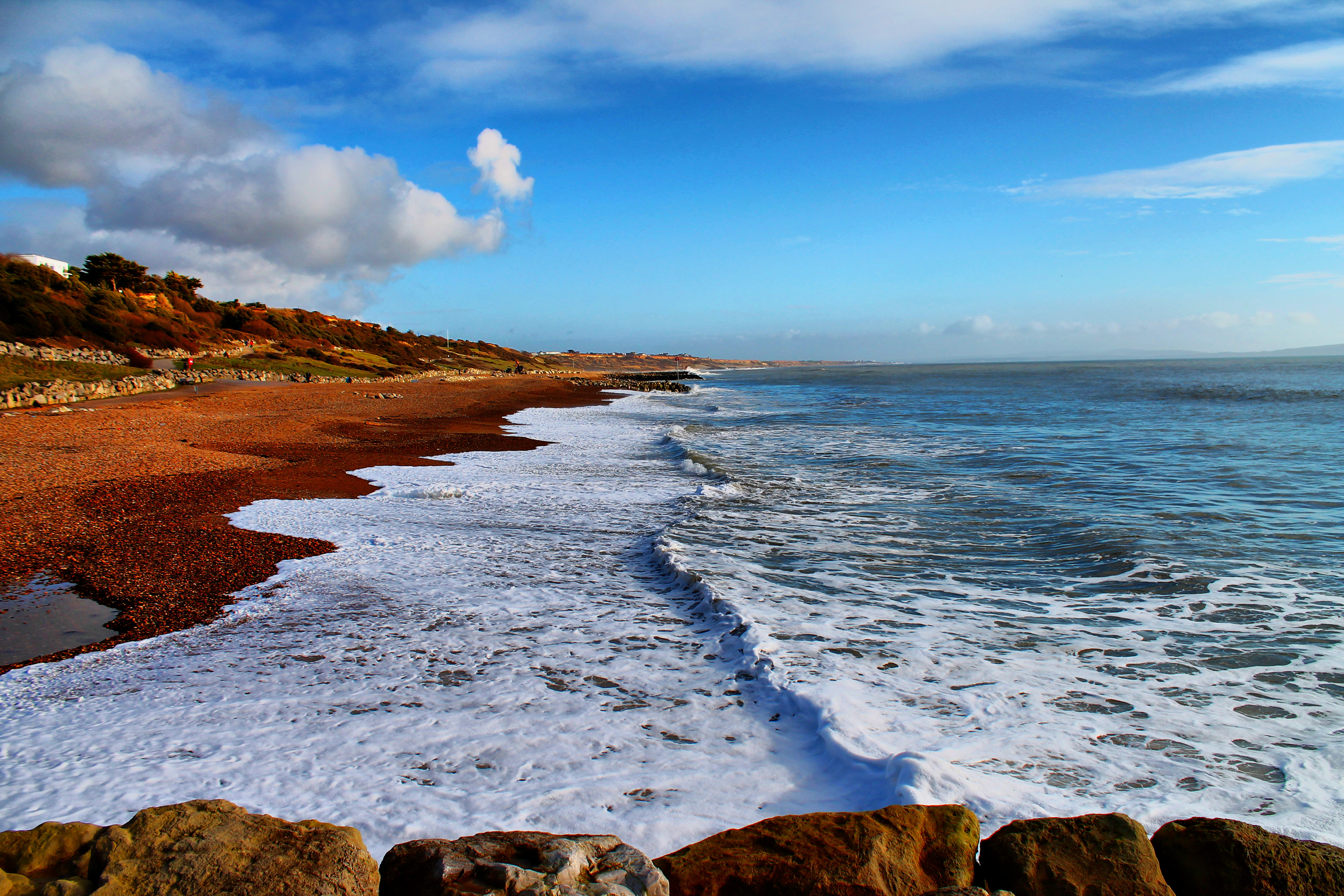 Highcliffe Beach by Dingdong