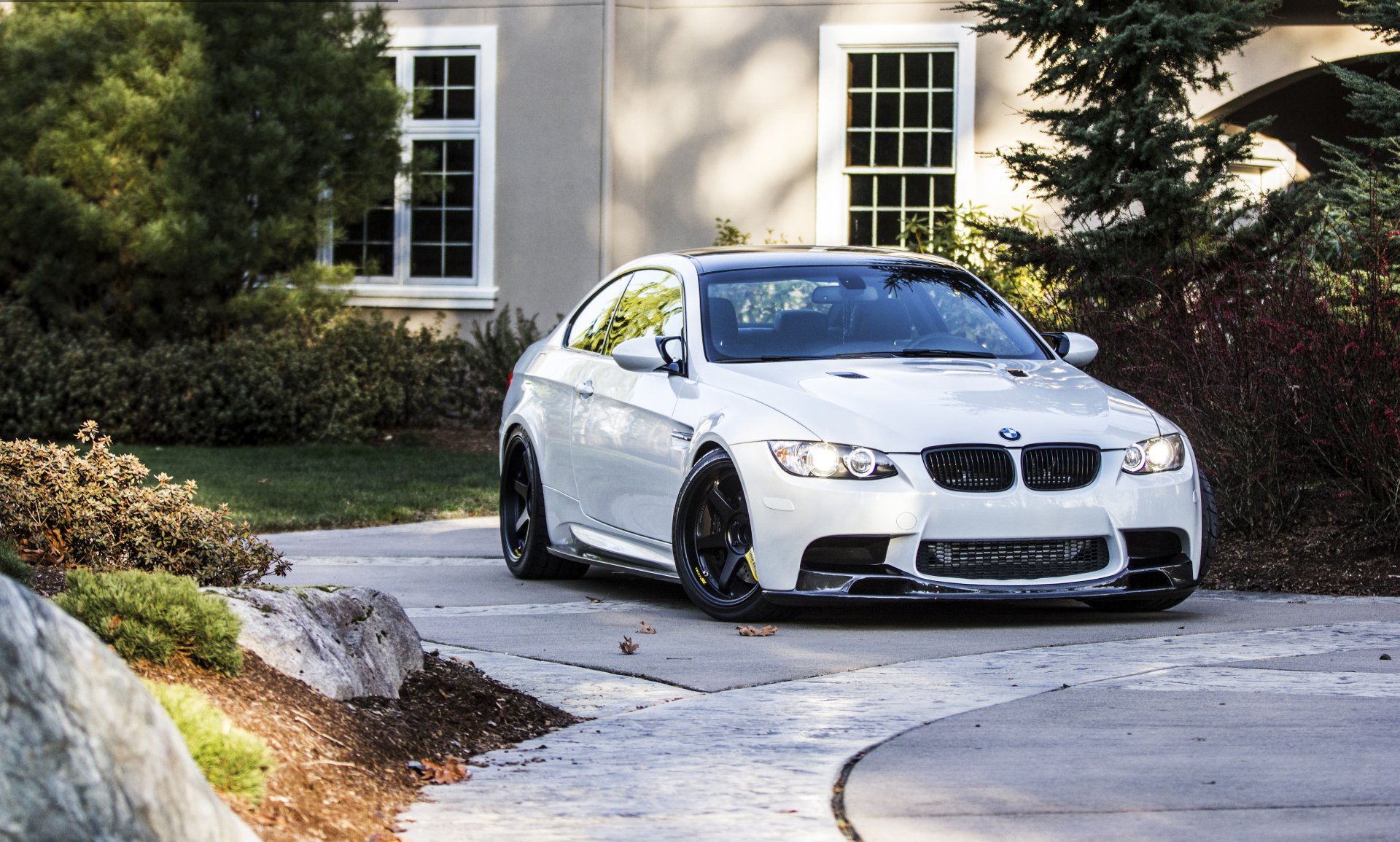 BMW e92 белая