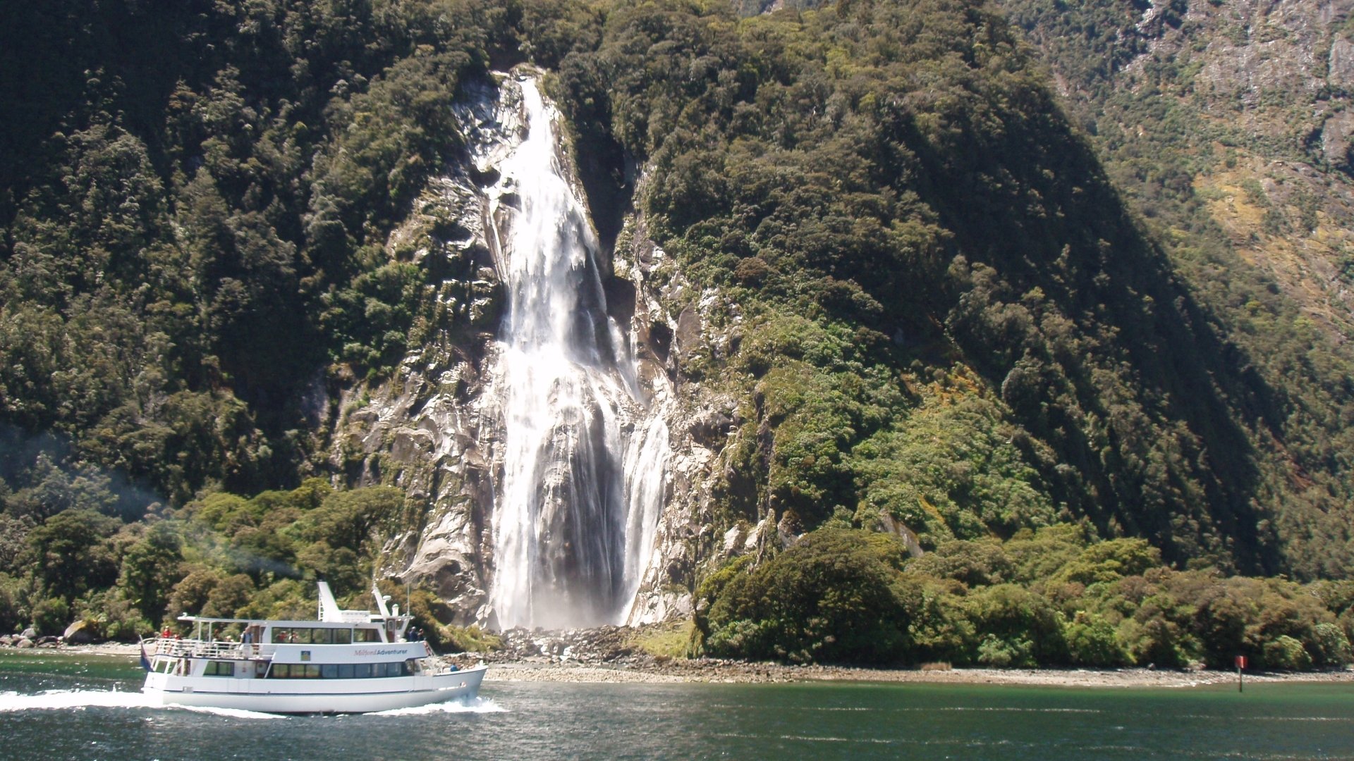 Download Nature Bowen Falls HD Wallpaper