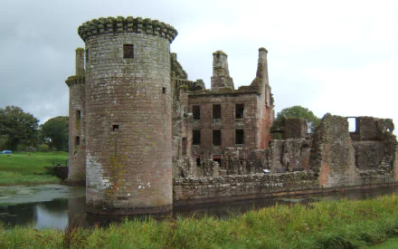 man made Caerlaverock Castle HD Desktop Wallpaper | Background Image