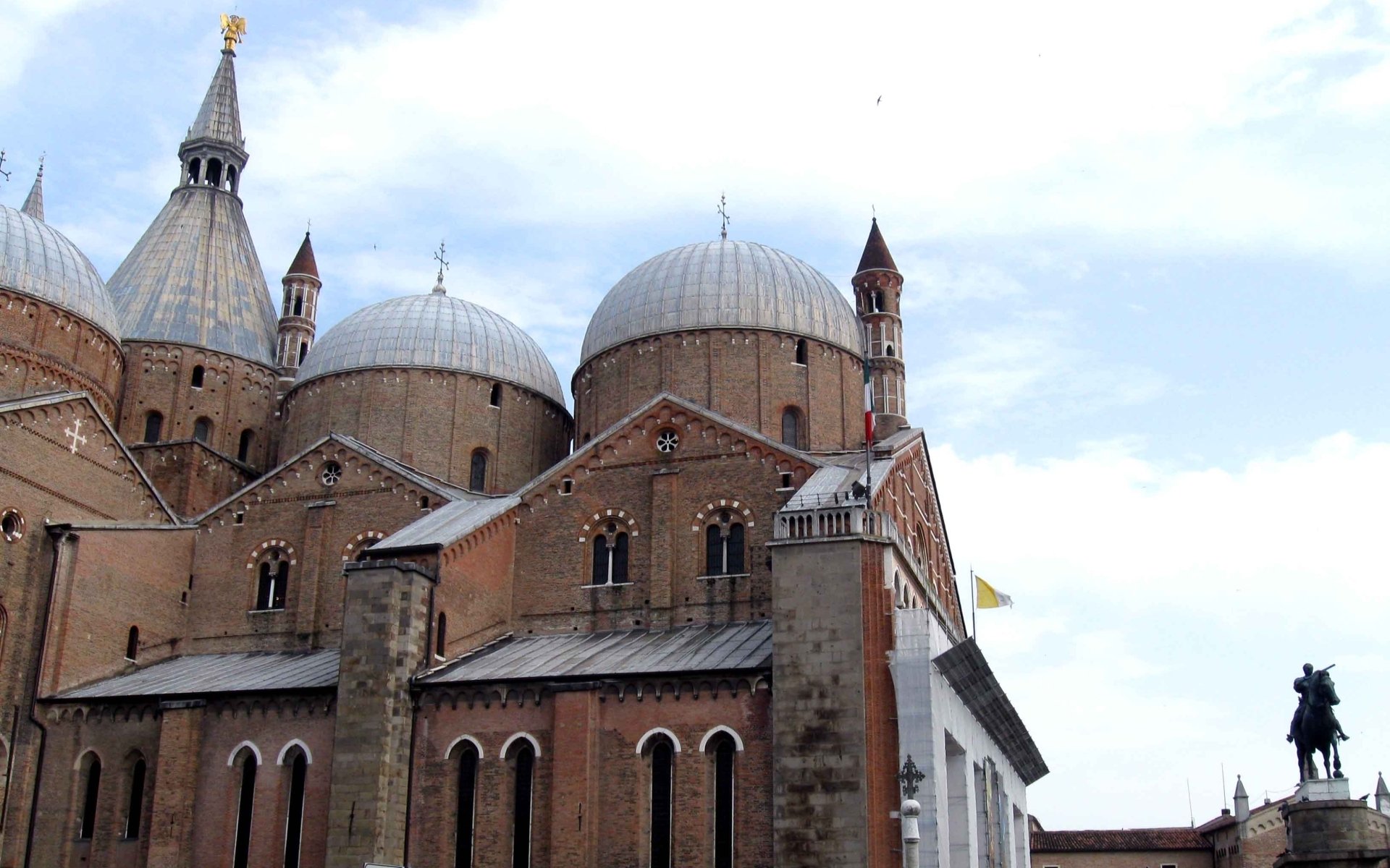 Download Religious Basilica Of Saint Anthony Of Padua HD Wallpaper