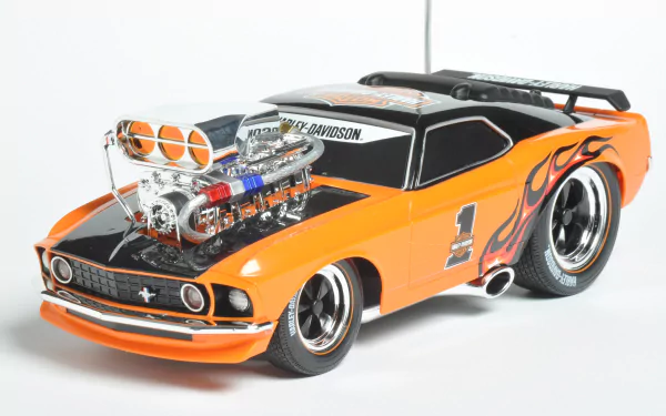 4K Ultra HD PC desktop wallpaper of a customized Ford Mustang with an orange and black body featuring flames and a prominent exposed engine.