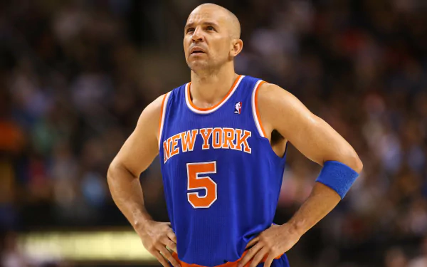 HD desktop wallpaper of Jason Kidd in a New York Knicks jersey, looking upwards with a focused expression.