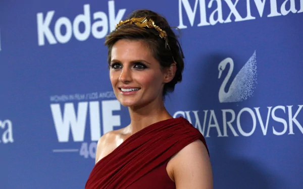 actress Canadian Celebrity Stana Katic HD Desktop Wallpaper | Background Image