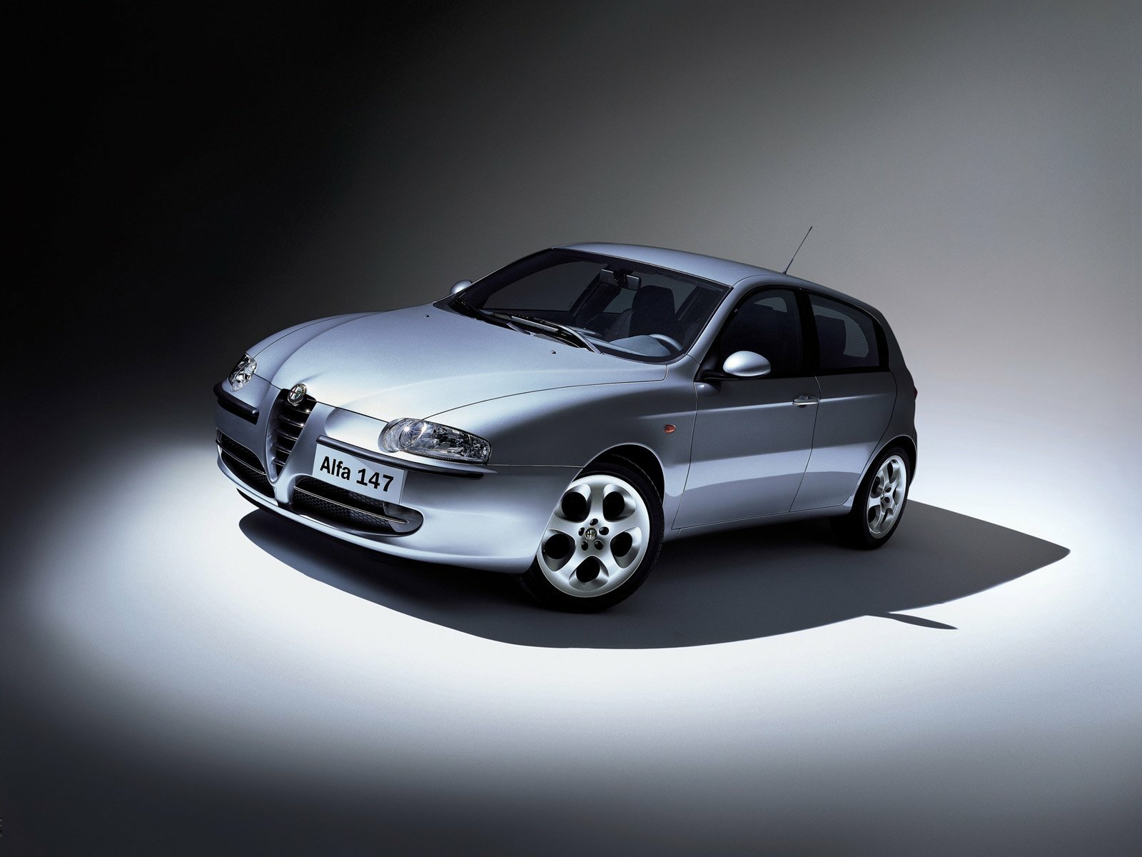 Download Alfa Romeo Vehicle Alfa Romeo 147 Wallpaper