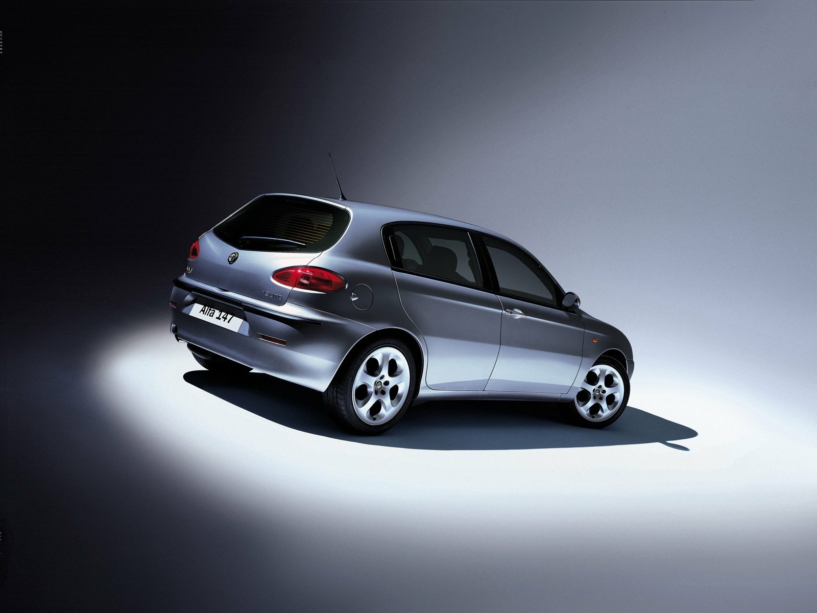 Download Alfa Romeo Vehicle Alfa Romeo 147 Wallpaper