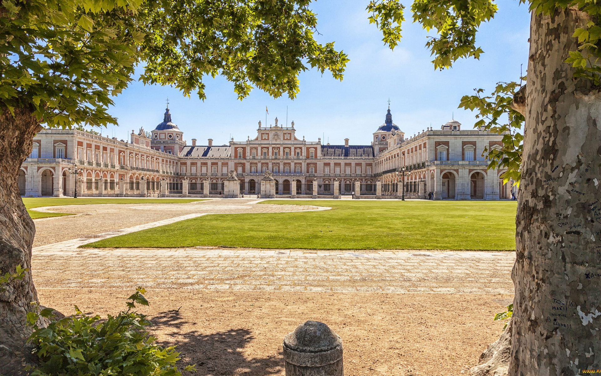 Man Made Royal Palace of Aranjuez HD Wallpaper | Background Image