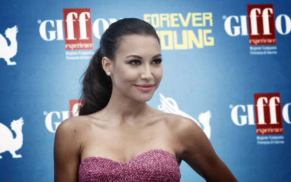 American actress Celebrity Naya Rivera HD Desktop Wallpaper | Background Image