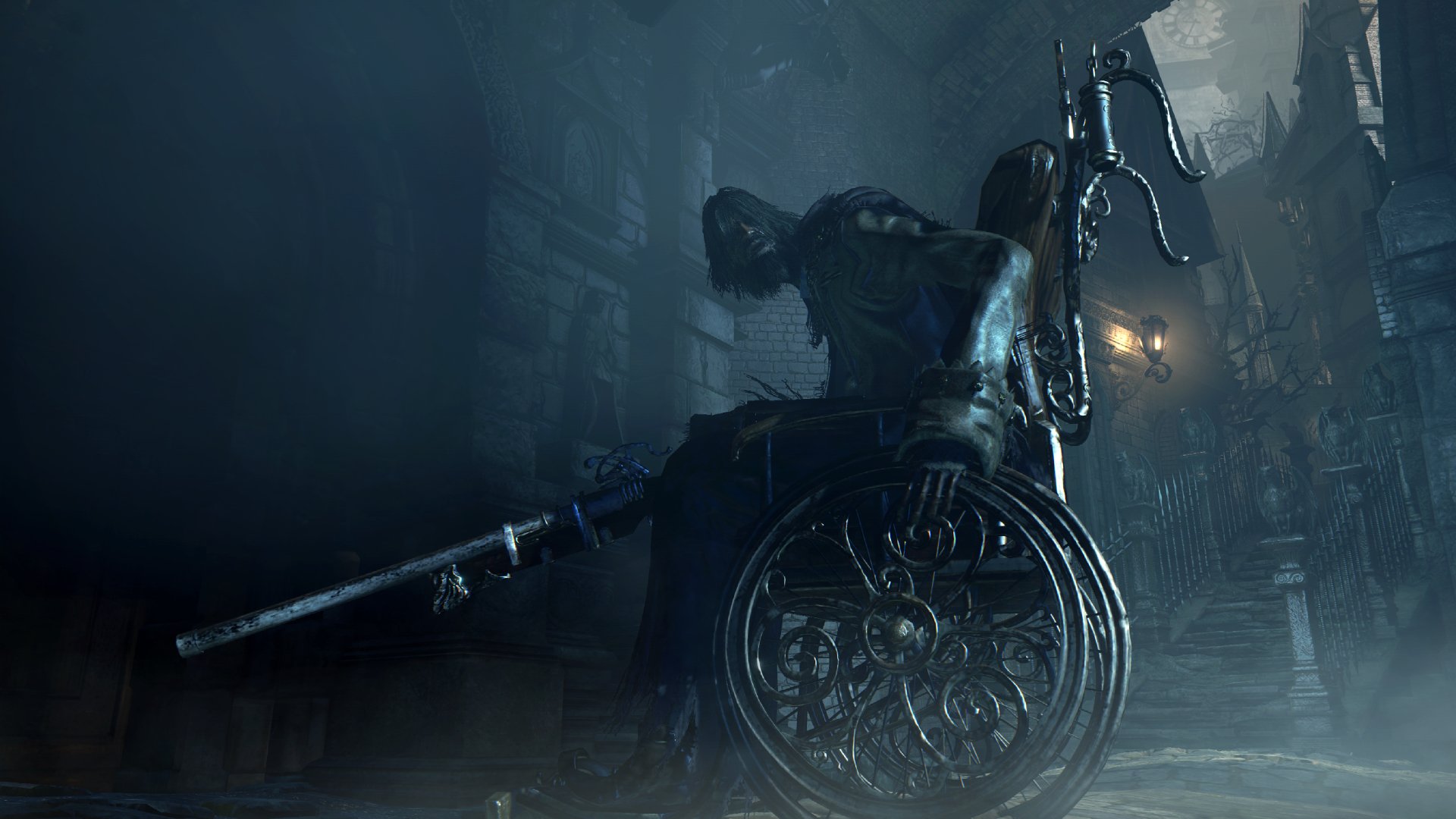 Video game Bloodborne 4K Ultra HD PC desktop wallpaper: a hulking, monstrous figure in a weathered wheelchair wields a long rifle-cane amid fog and gothic city streets.