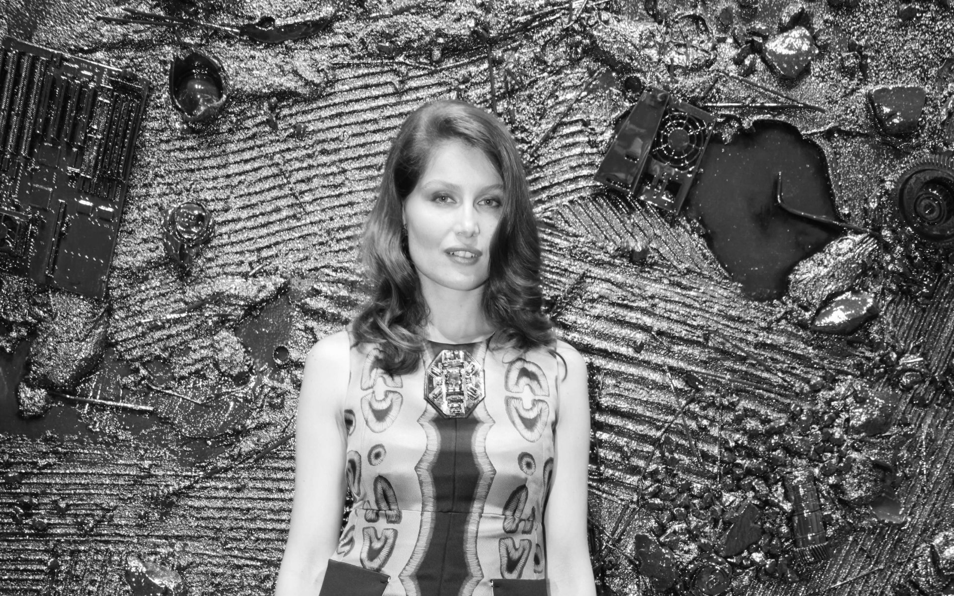 Download Model French Celebrity Laetitia Casta HD Wallpaper