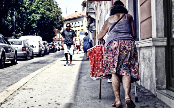  Old croatian women 