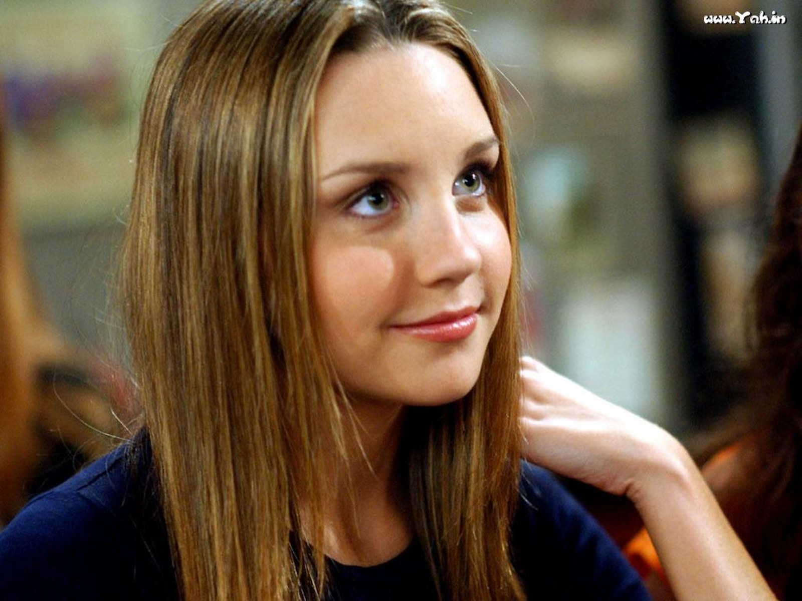 Amanda Bynes Brown Hair