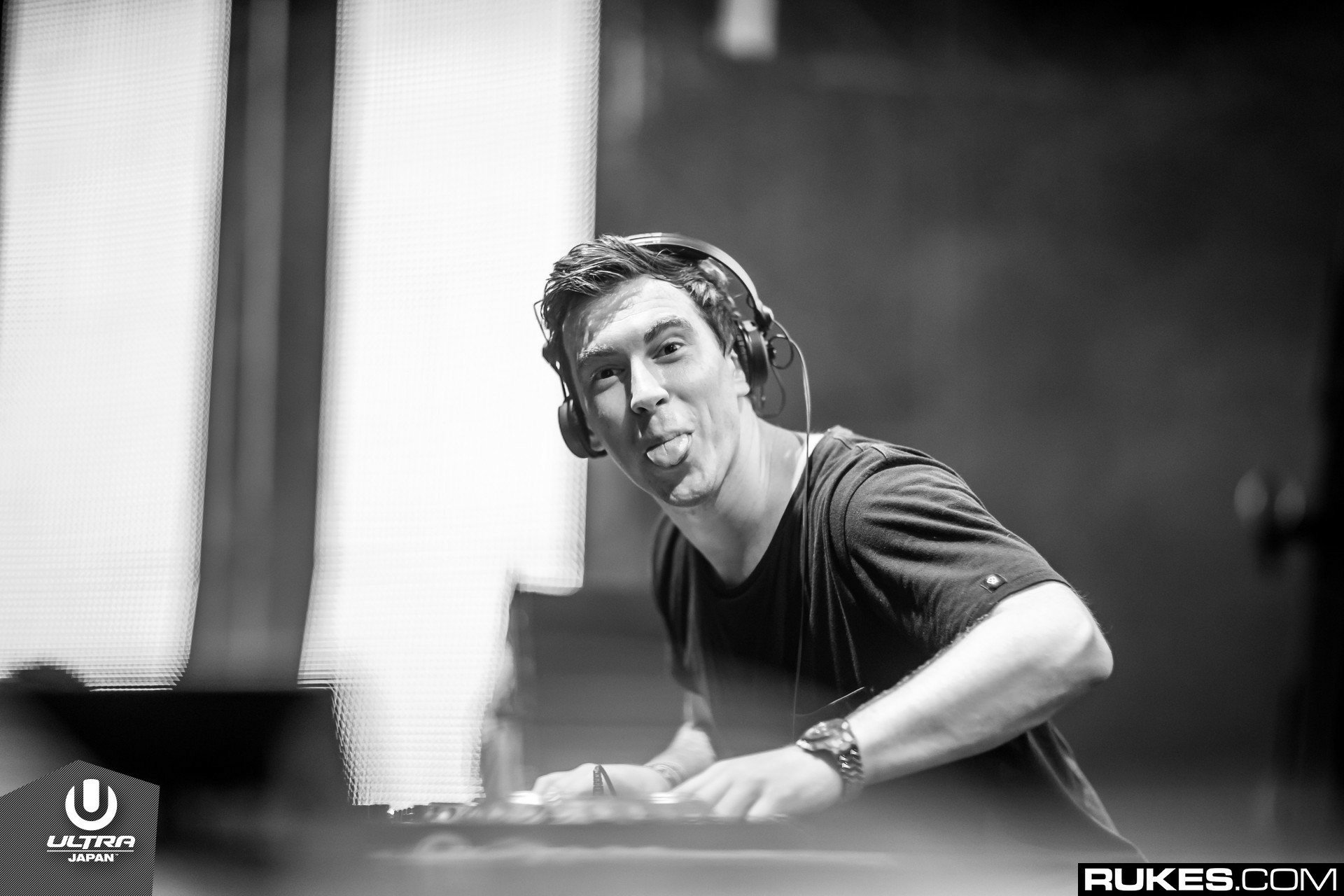 Download Music Hardwell HD Wallpaper
