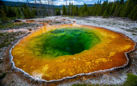  Yellowstone National Park