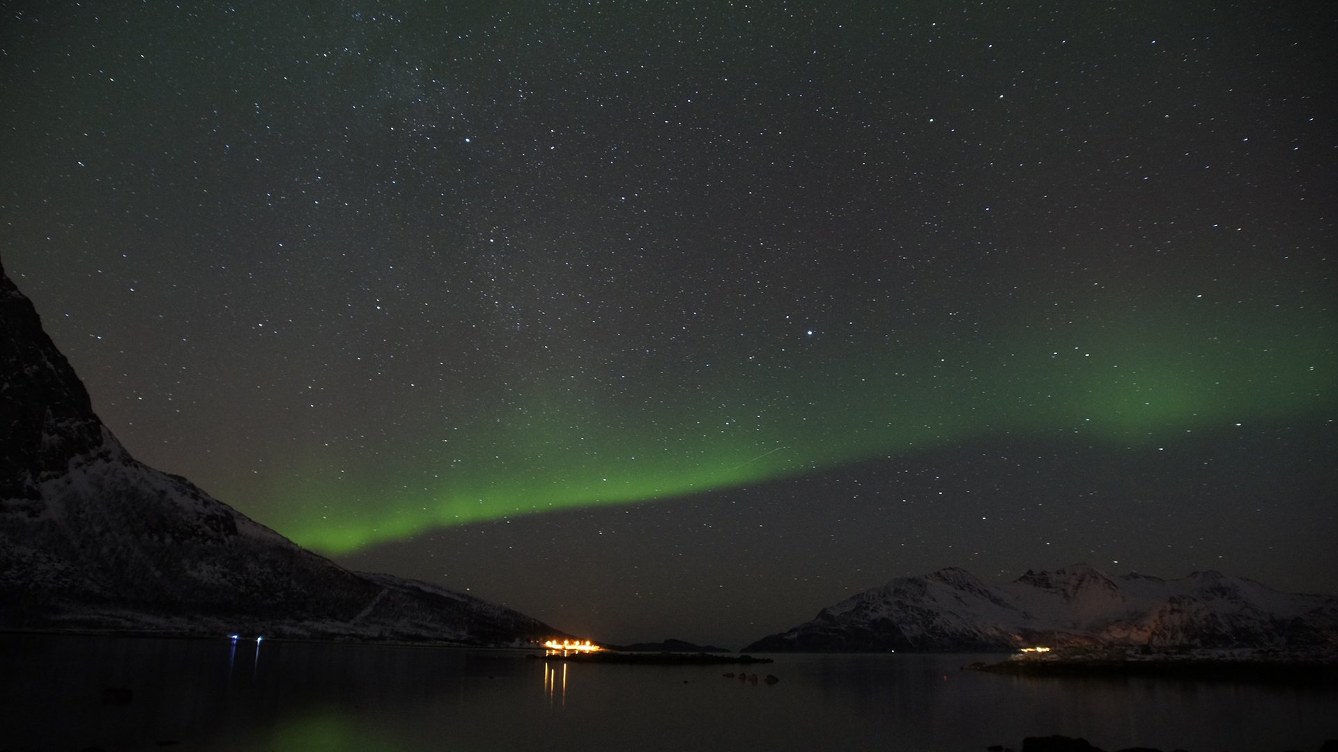 Aurora Borealis by pascalbrax