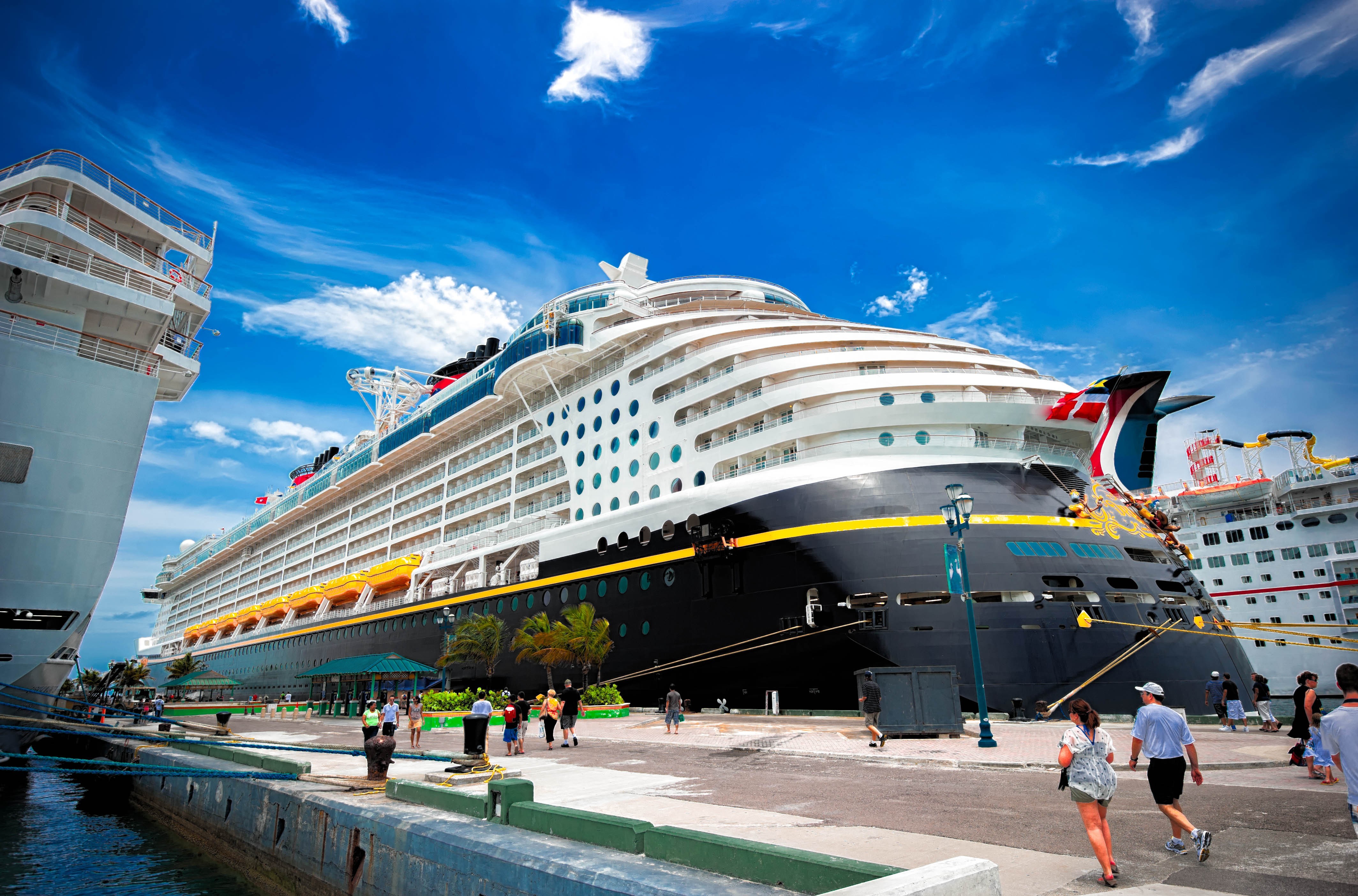 Vehicles Cruise Ship HD Wallpaper | Background Image