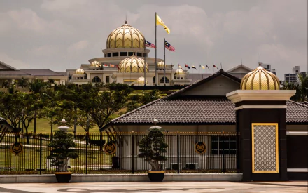 man made Istana Negara Jakarta HD Desktop Wallpaper | Background Image