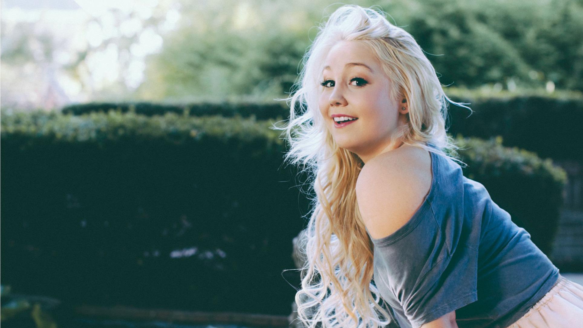 1 RaeLynn HD Wallpapers | Background Images - Wallpaper Abyss