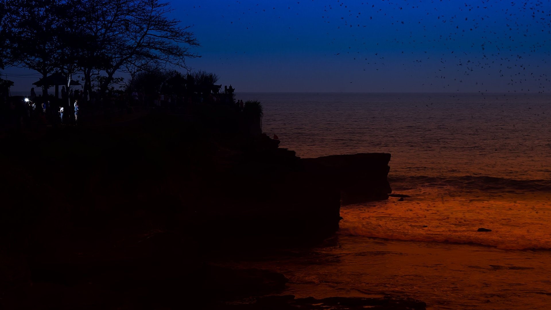 Download Night Seaside Photography Coastline 4k Ultra HD Wallpaper by Haryth Hayqal