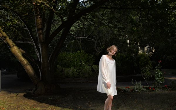 Celebrity Chloë Grace Moretz HD Wallpaper | Background Image