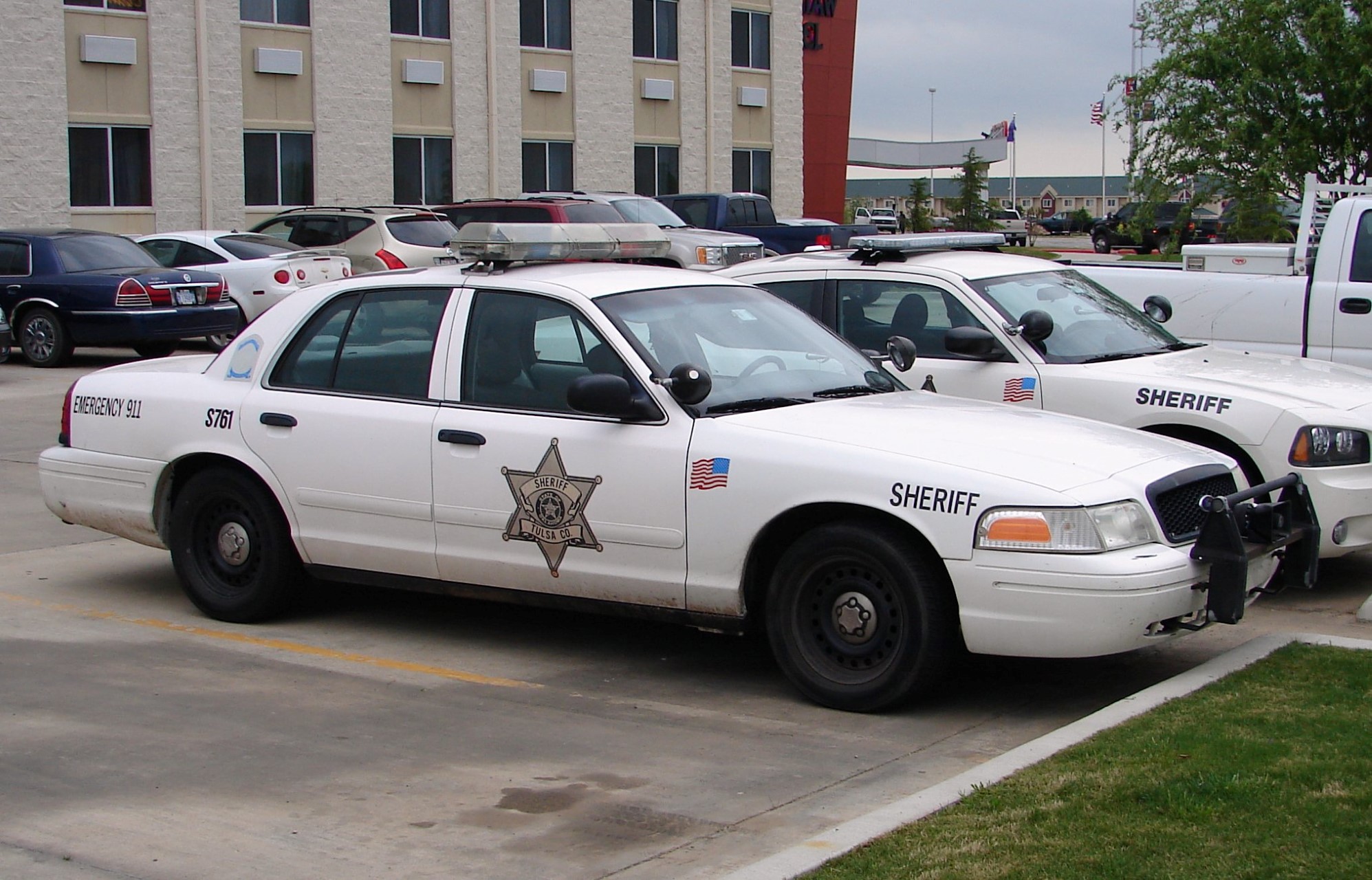 Police HD Wallpaper | Background Image | 1995x1280