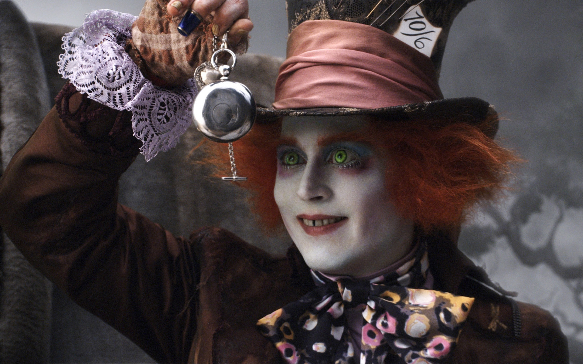 Download Movie Alice In Wonderland 2010 HD Wallpaper Download Movie Alice In Wonderland 2010 HD Wallpaper