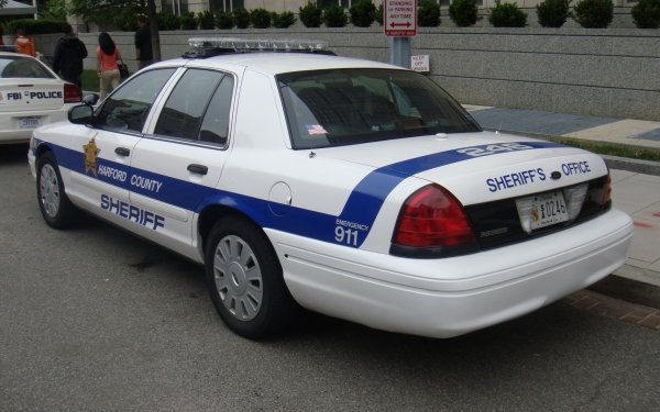 Vehicles Police HD Wallpaper | Background Image